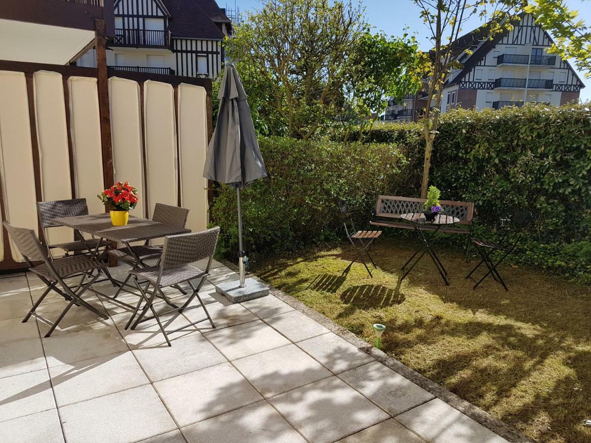 Ferienwohnung Studio Fleur Marine Cabourg Exterior foto